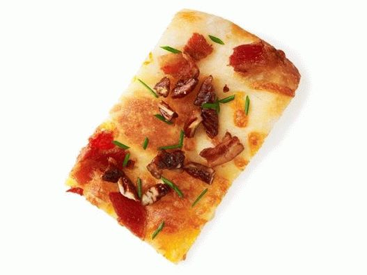 41. Pizza com cheddar, bacon e nozes