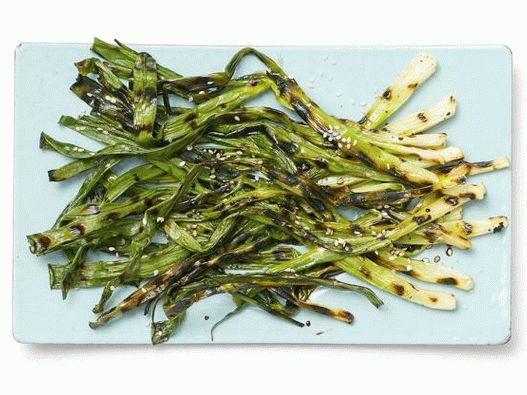 8. Cebolinha com sementes de gergelim