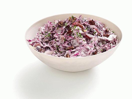 Salada com repolho roxo, uvas e nozes (nº 8)