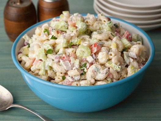 Foto salada de macarrão americano