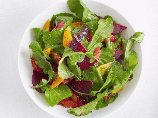 Foto de salada de laranja e beterraba