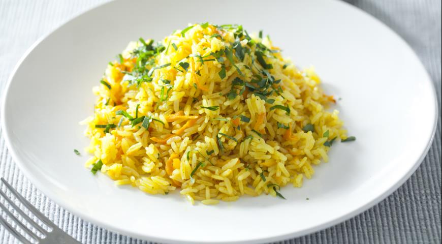 Arroz perfumado com cenoura