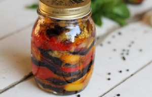 Berinjela com tomate