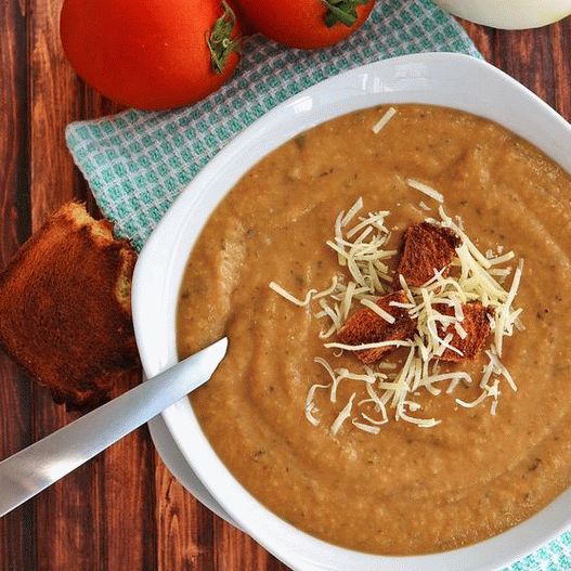 Foto sopa de creme de berinjela com curry