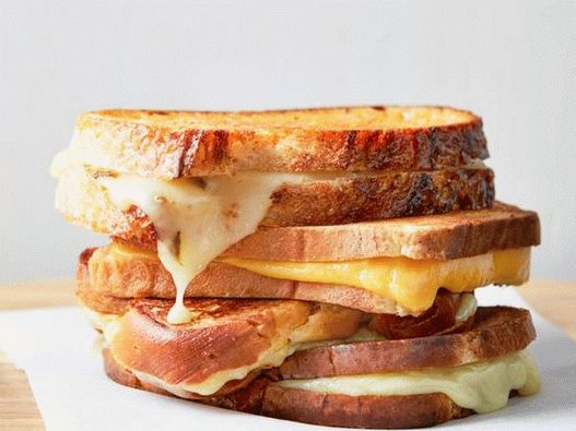 Foto do prato - sanduíche de queijo quente perfeito
