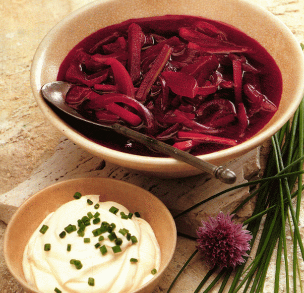 Sopa de beterraba com kvass