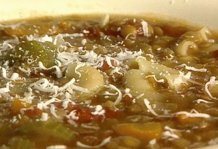 Sopa de lentilhas com macarrão