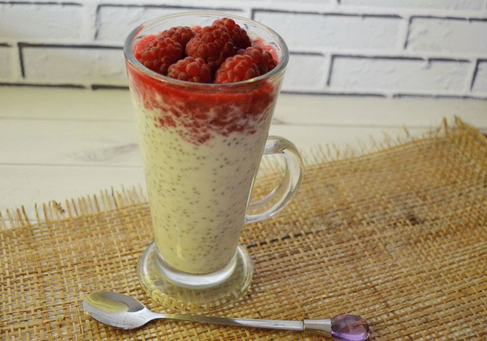 Pudim De Chia De Framboesa