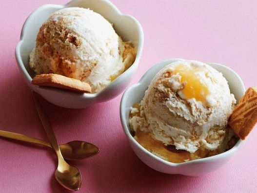 Sorvete com limão e bolinhos de shortbread