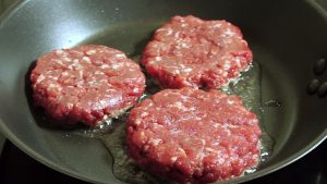 Cheeseburgers caseiros