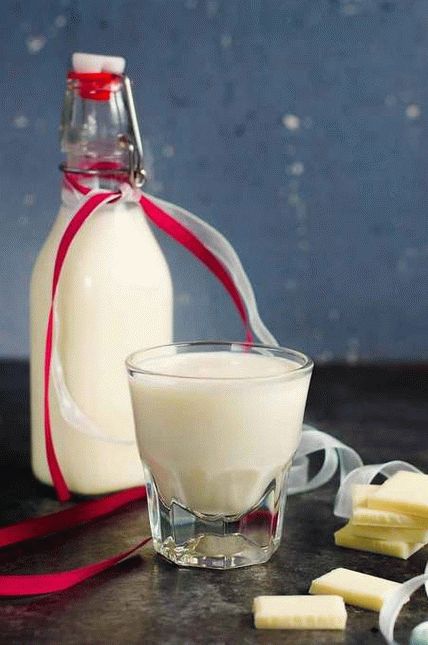 Foto licor caseiro com chocolate branco