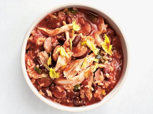 Foto de Jambalaya com frango e linguiça