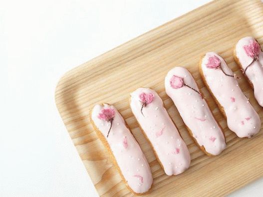 Foto Eclairs com recheio de requeijão