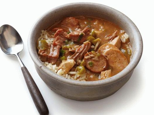 Foto de Gumbo com peru, frango e linguiça