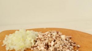 Sopa de pão com cogumelos