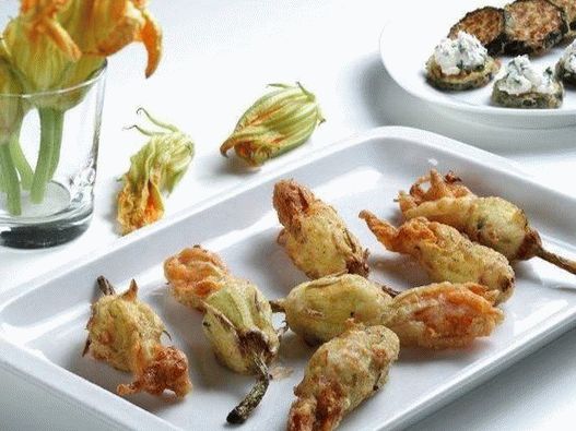 Foto Flores de abobrinha crocantes recheadas com carne de porco e ricota frita