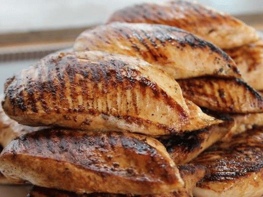 Foto peito de frango frito perfeito