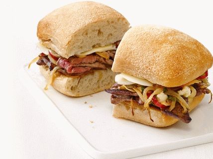 Foto de sanduíches italianos de carnes