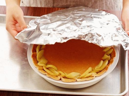 Asse torta de abóbora com maçã