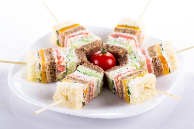 Canapés de Queijo Cheddar