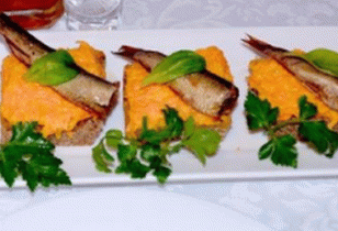 Canapés com espadilhas