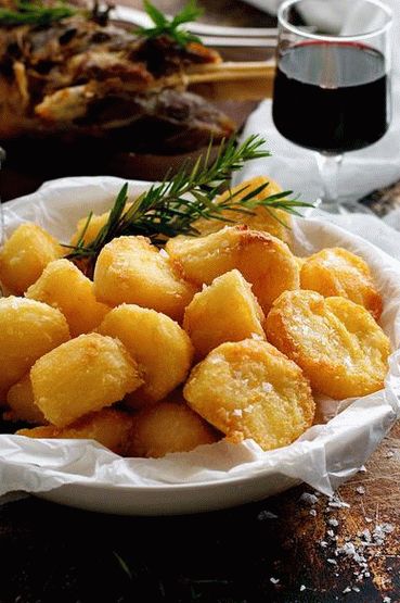 Foto batatas no forno em alemão