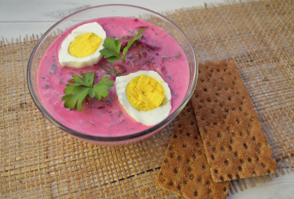 Sopa de beterraba com kefir