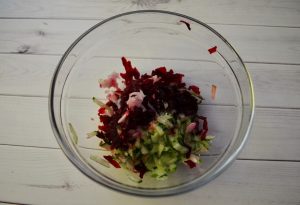 Sopa de beterraba com kefir