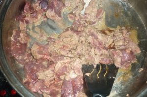 Bolinho de fígado de galinha
