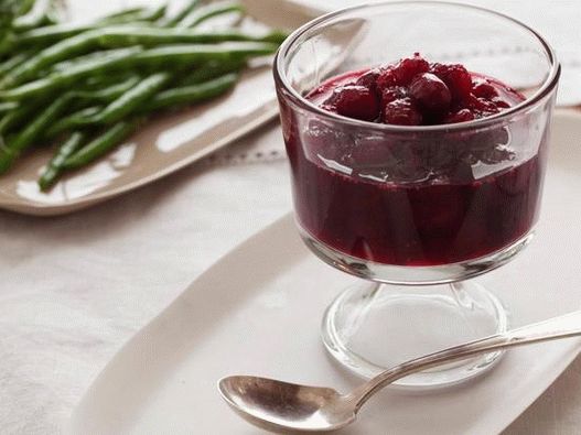 Molho de chutney de gengibre e maçã e amora