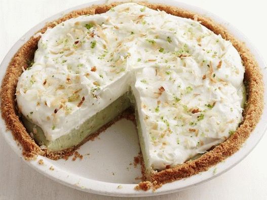 Foto torta de creme de coco com menta e manjericão