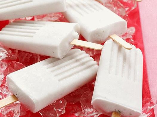 Foto de sorvete de coco no palito