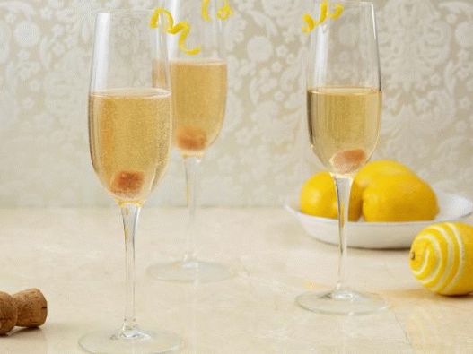 Photo Cocktail com champanhe e amargo