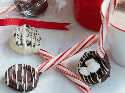 Colheres de doces de fotos para cacau quente