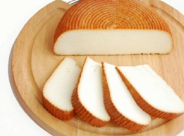 Queijo Adyghe defumado