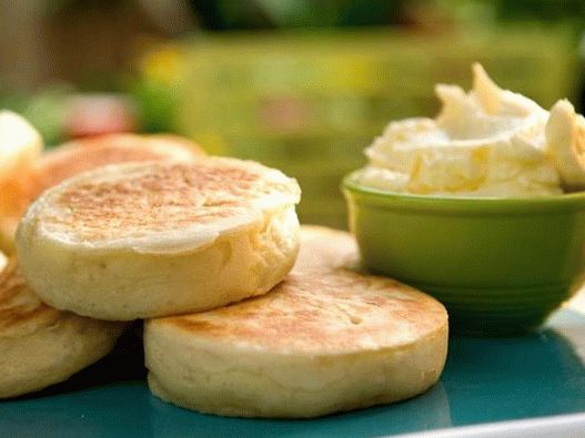 Foto de Krampets com manteiga caseira e geléia