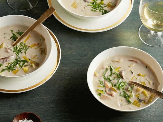Creme de foto de sopa de cogumelos da floresta