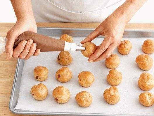 Crockembusch - um bolo de profiteroles