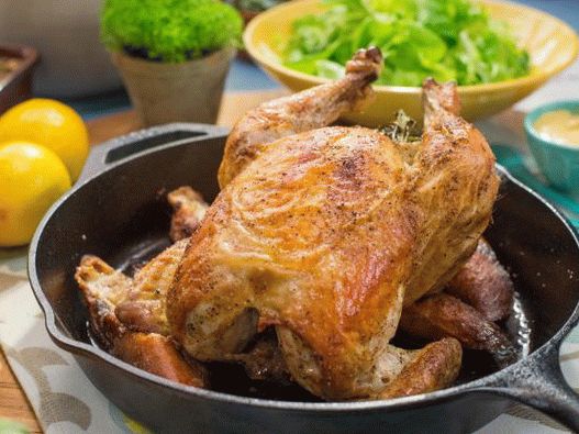 Foto frango assado no pão