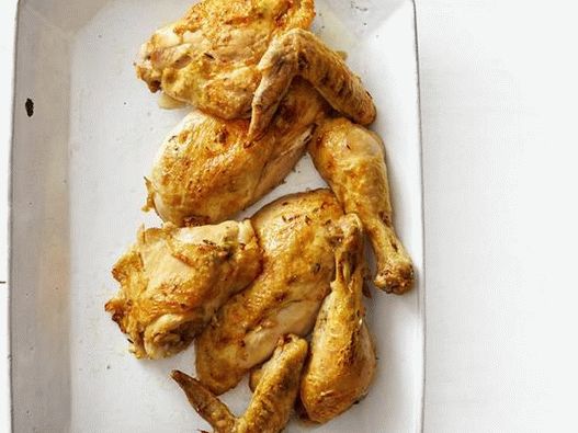 Foto frango com ervas e molho em panela lenta