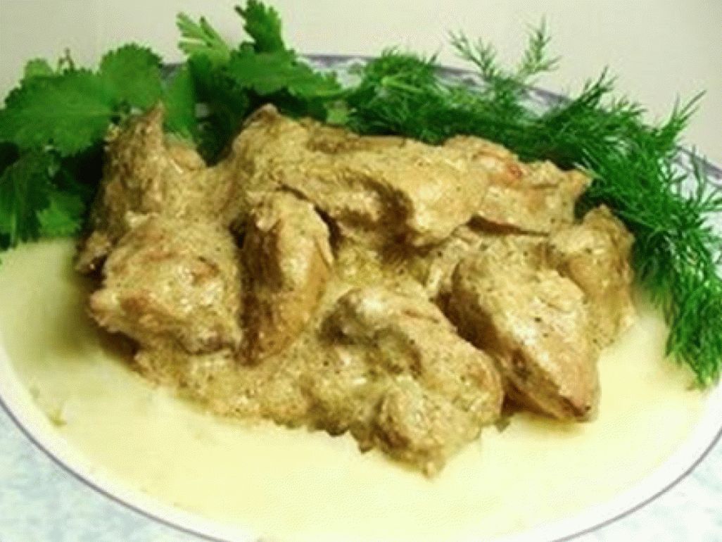 Fígado de galinha em creme de leite