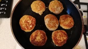 Frango e costeletas de legumes