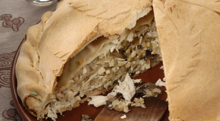 Kurnik com arroz e cogumelos