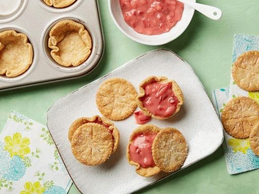 Foto do prato - tortinhas com morangos e creme