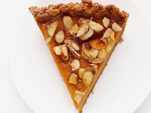 Torta de Abóbora com Amaretto e Pralines de Amêndoa