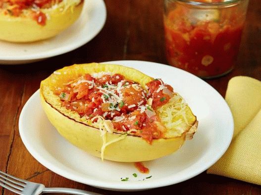 Foto do prato - Espaguete de abóbora com molho marinara de tomate picante