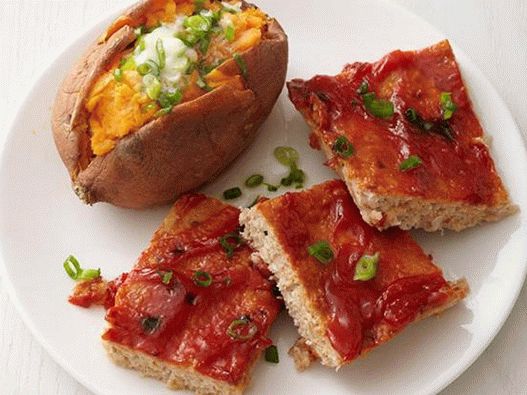 Bolo de carne de peru com batata doce