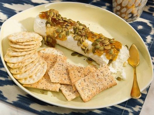 Foto do prato - Log de queijo de cabra com figos e sementes de abóbora