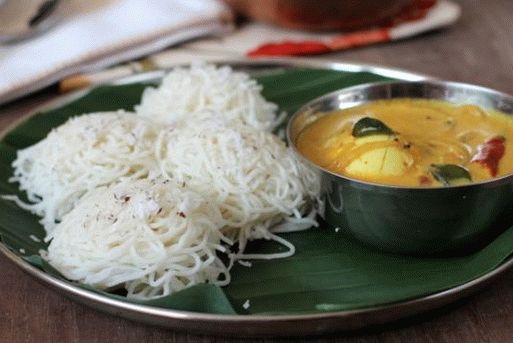 Sambar de cebola de foto com funis de corda