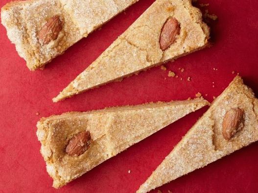Bolo de amêndoa com foto